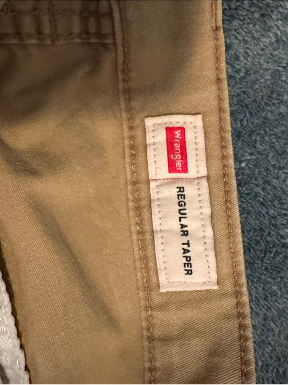 Wrangler Slim Jeans in Khaki Tan